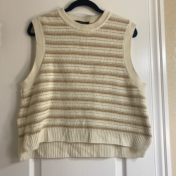 French Connection Sleeveless Neutral Cream Sweater Top - Picture 3 of 6